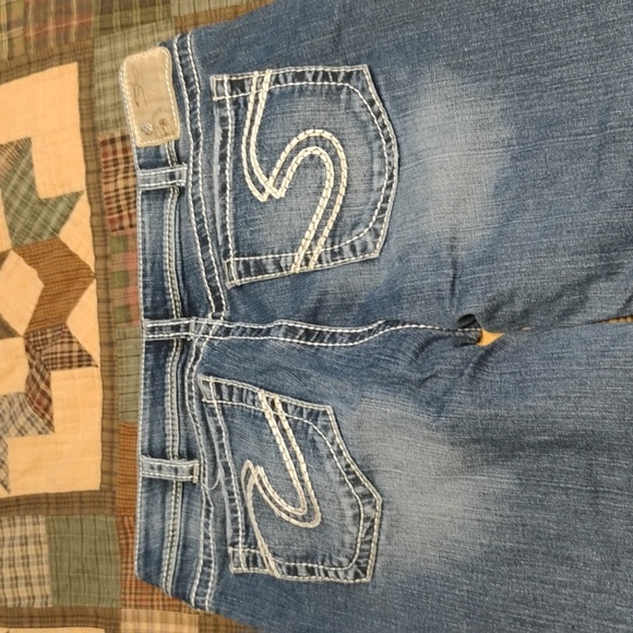 Silver Jeans Natsuki Capri - Picture 4 of 7